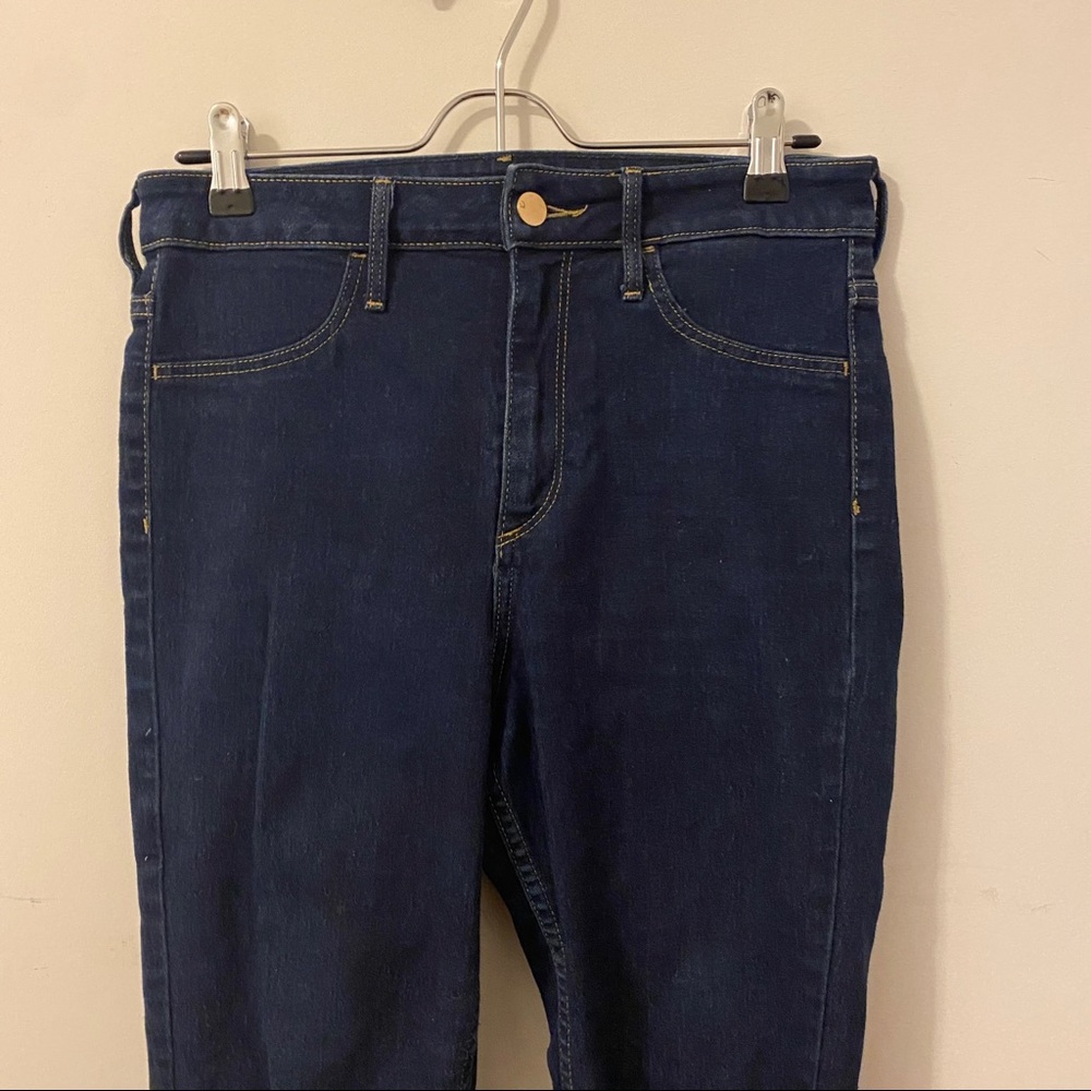 Dark wash denim skinny jeans